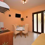 With Parking Space - 16495 Daire *