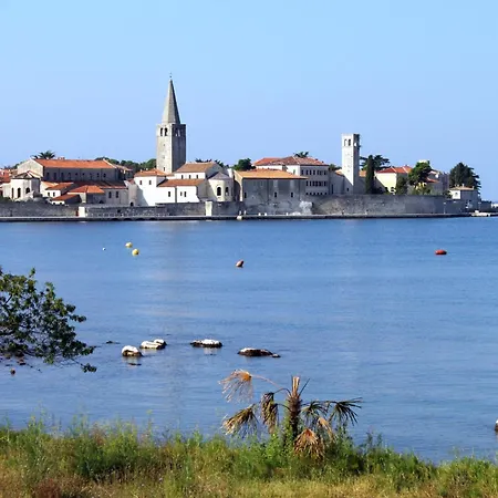 With Parking Space - 16495 Poreč